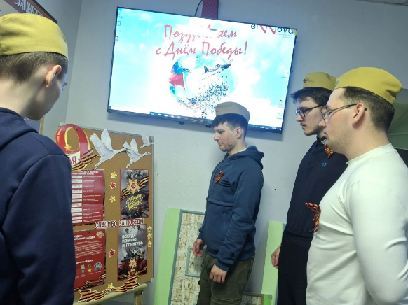 Выставка к великому празднику День победы!