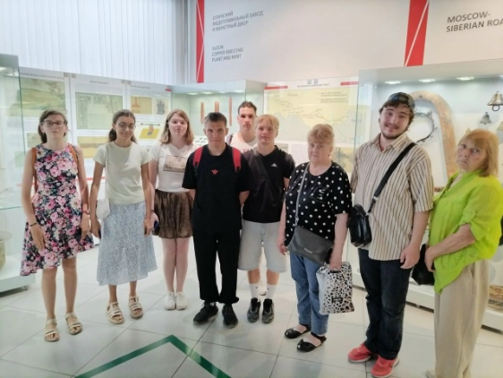 Выставка портретов бойцов, погибших в зоне СВО   